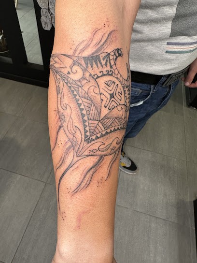 De l’Encre sur l’âme, Tatoueur à Saint-Magne-de-Castillon