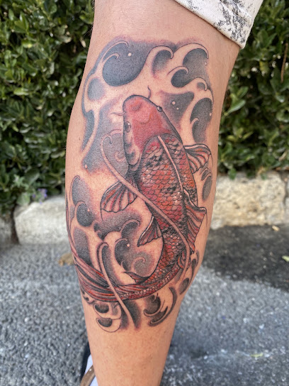 Bly Tattoo, Tatoueur à Embrun