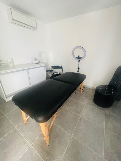 Pauline Balsac TATOUAGE, MAQUILLAGE PERMANENT & RÉHAUSSEMENT DE CILS, Tatoueur à Saint-Loubès