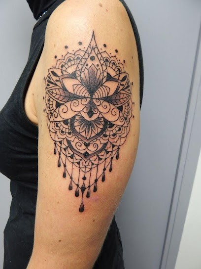Titof Tatouage Leti Piercing, Tatoueur à Paimpol