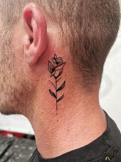 VERSUS TATOUAGE, Tatoueur à Morières-lès-Avignon