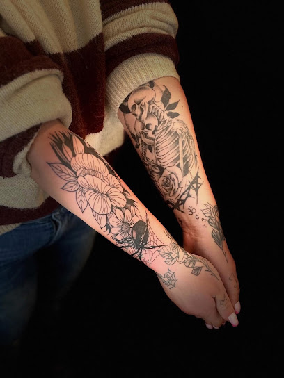 She's Ink Tattoo, Tatoueur à Rosières-en-Santerre