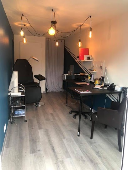 Ju Tattoo, Tatoueur à Viry