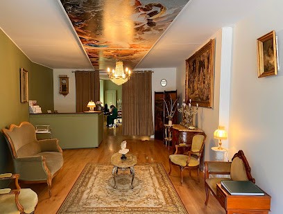 Maison Clémentine, Tatoueur à Montbrison