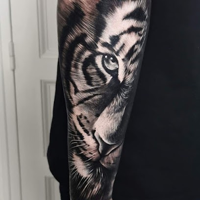 Dermapolis, Tatoueur à Roquefort