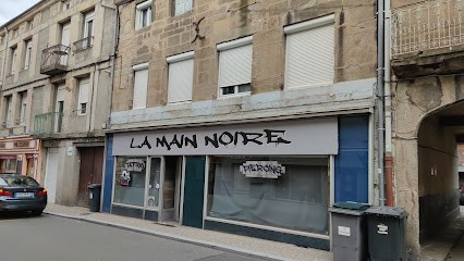 La main noire, Tatoueur à Roche-la-Molière