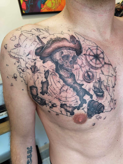Ledard Tattoo, Tatoueur à Trie-Château