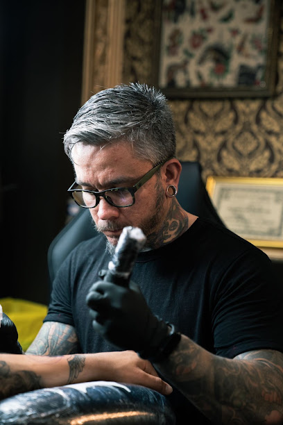 Yuri Montenegro Tattoo Tatoueur à Puteaux