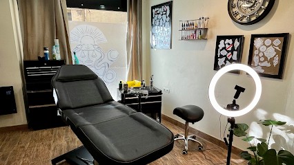 Atelier Monstera Tattoo / Piercing ( Cavezza ), Tatoueur à Sisteron