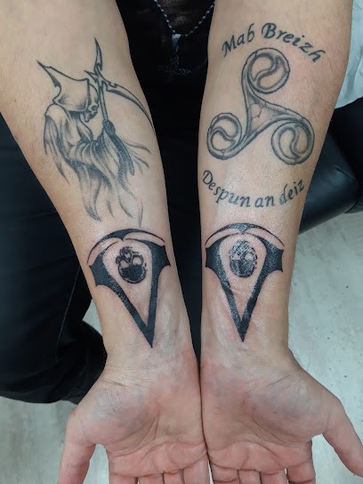 Pretty Thug Tattoo Shop, Tatoueur à Talmont-Saint-Hilaire