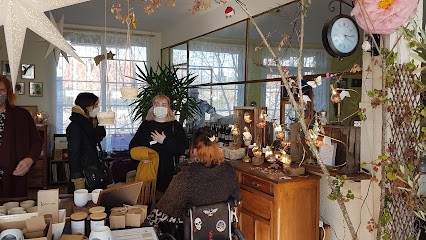 LAB-STATION : Tatouages / piercings (guest) / Art-shop, Tatoueur à Saint-Clément
