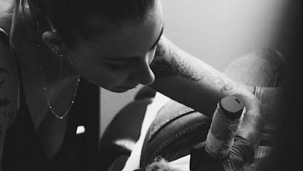 Idées Noires, Tatoueur à Gap