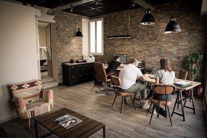 Feeling by Denis, Tatoueur à Pessac