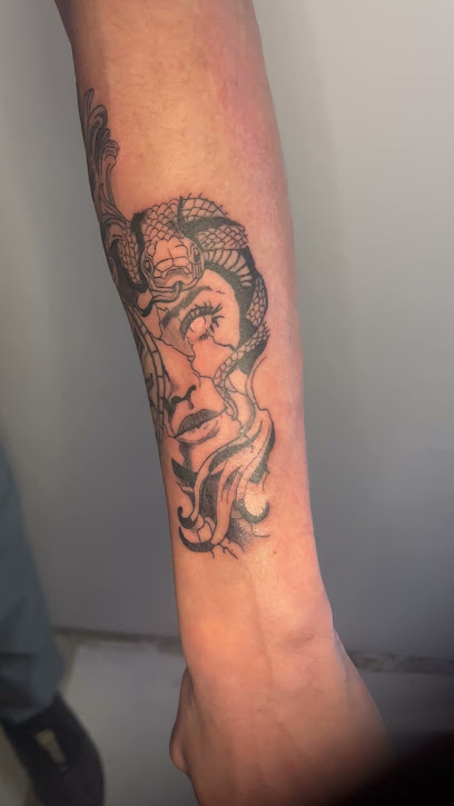 Ink & Cie Tatoueur à Beauvais