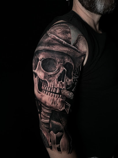 Pau Catrina - Tattoo Realiste Nantes, Tatoueur à Nantes