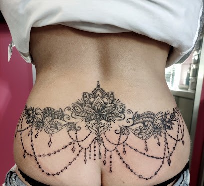 Chris'Tattoo, Tatoueur à Raillencourt-Sainte-Olle