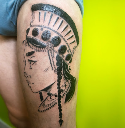 Atelier Mangoo Tatouage, Tatoueur à Ponteilla