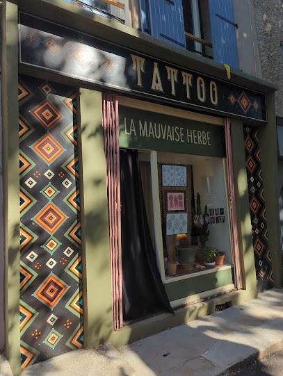 La Mauvaise Herbe Tattoo Tatoueur à Barjols