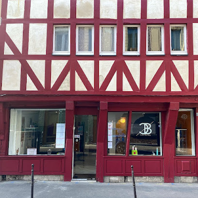 Custom Your Body, Tatoueur à Rouen
