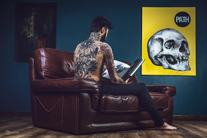 Spektral Ink - Le Chaudron Hurlant Tatoueur à Saint-Étienne