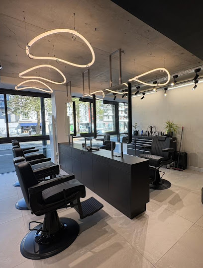 La Belle Vie Rennes Tatouage Coiffure Nails Tatoueur à Rennes