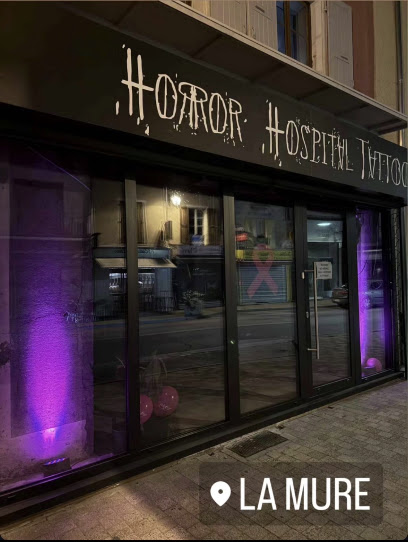 Horror Hospital Tattoo, Tatoueur à la Mure
