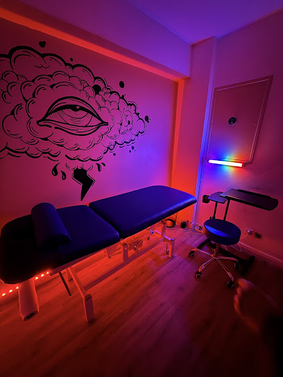 Inkroyable Tattoo, Tatoueur à Créteil