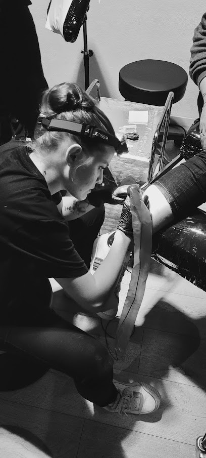 Persephone tattoo, Tatoueur à Saint-Jean-de-la-Ruelle