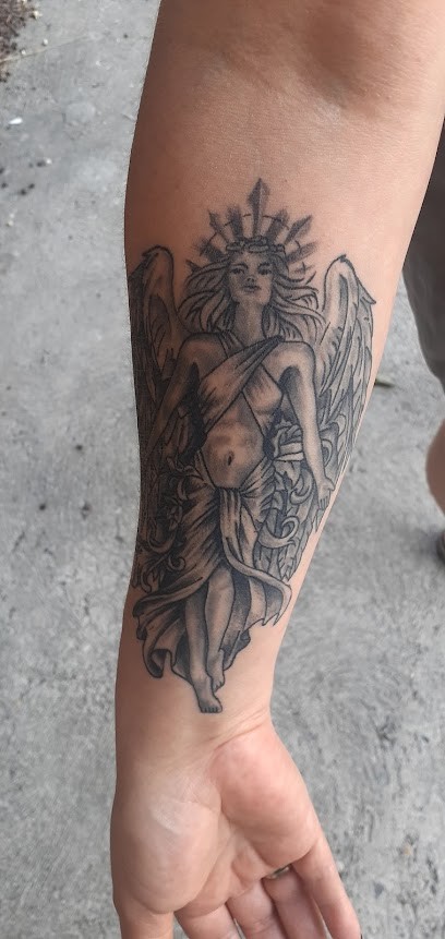 In Ink We Trust TATTOO, Tatoueur à Vedène