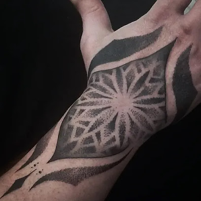 Hugogvnink, Tatoueur à Vizille