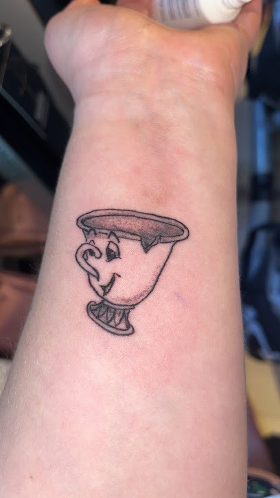 CokecinL - Totem Tattoo, Tatoueur à Rives-en-Seine