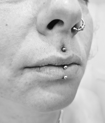 Belladone Tattoo Shop, Tatoueur à Pont-en-Royans