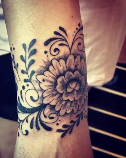 Thinh Tattoo, Tatoueur à Tarascon-sur-Ariège