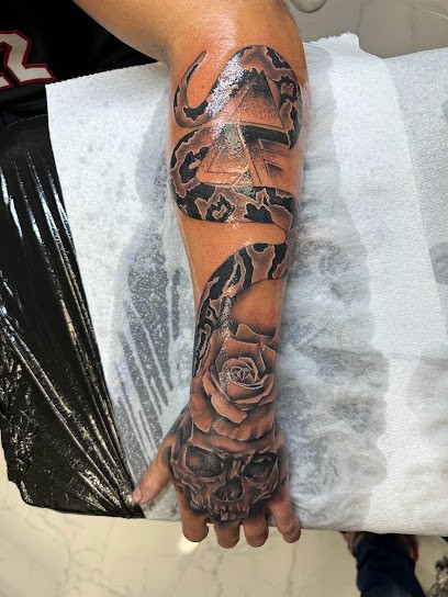 NEXT TATTOO LOGISTIC PARIS, Tatoueur à Paris 11