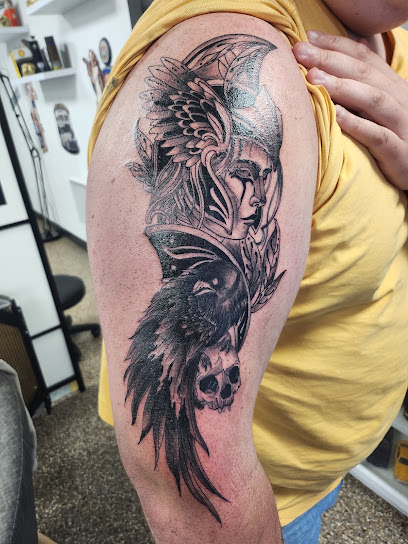 John Tatoo, Tatoueur au Molay-Littry