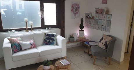 Encre Toi Et Moi, Tatoueur à Saint-Laurent-de-Mure