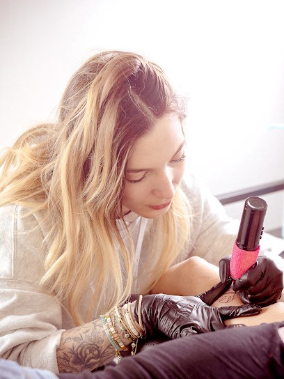 La Pétale d’Encre, Tatoueur à Saint-André
