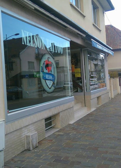 Nelson tattoo, Tatoueur à Pfastatt