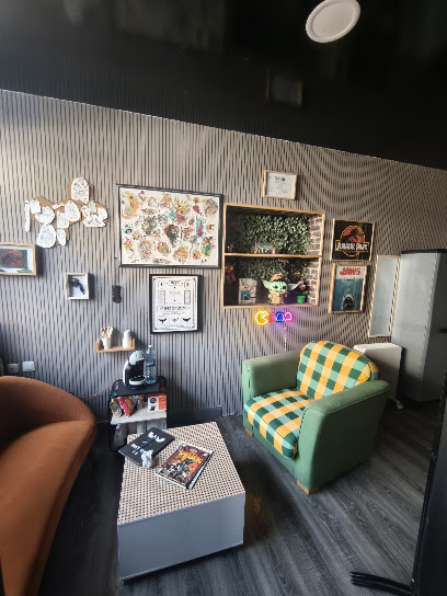 Yoshil'ink, Tatoueur à Boulogne-sur-Mer
