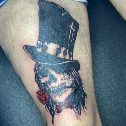 Dolls' ink tattoos, Tatoueur à Salies-du-Salat