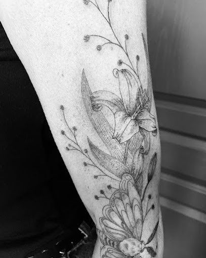 Mey's INK, Tatoueur à Saubion