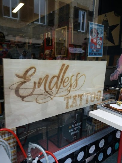 Endless Tattoo, Tatoueur à Tartas