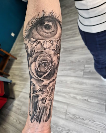 Météor'ink tattoo, Tatoueur à Rochechouart