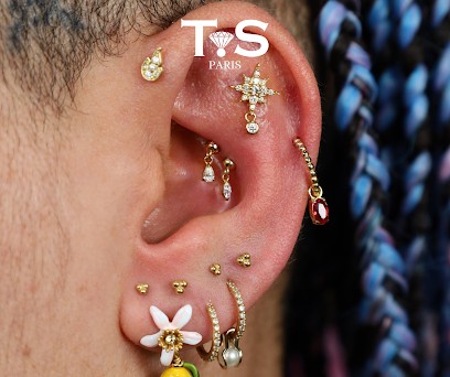 T.S PARIS Joaillerie-Piercing-Tatouage, Tatoueur à Paris 17