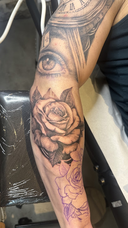 Human Be Ink ( L'arboretum Tattoo Shop ) Tatoueur à Moulins