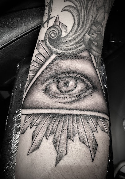 Mam Well Ink Tatoueur à Dole