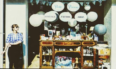 Salon De Tatouage Petit Poison Vintage Tattoo Shop, Tatoueur à Drap