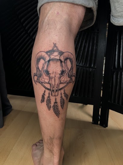 Nikita Tattoo, Tatoueur à Saint-Jorioz