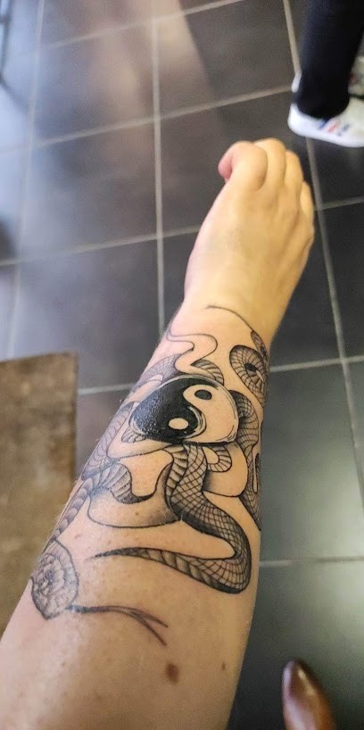 Deep’ink black, Tatoueur à Port-Jérôme-sur-Seine