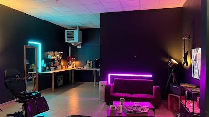 black therapy, Tatoueur à Villebret